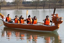 上海潤(rùn)滿弱電工程野外拓展：賽龍舟B組?